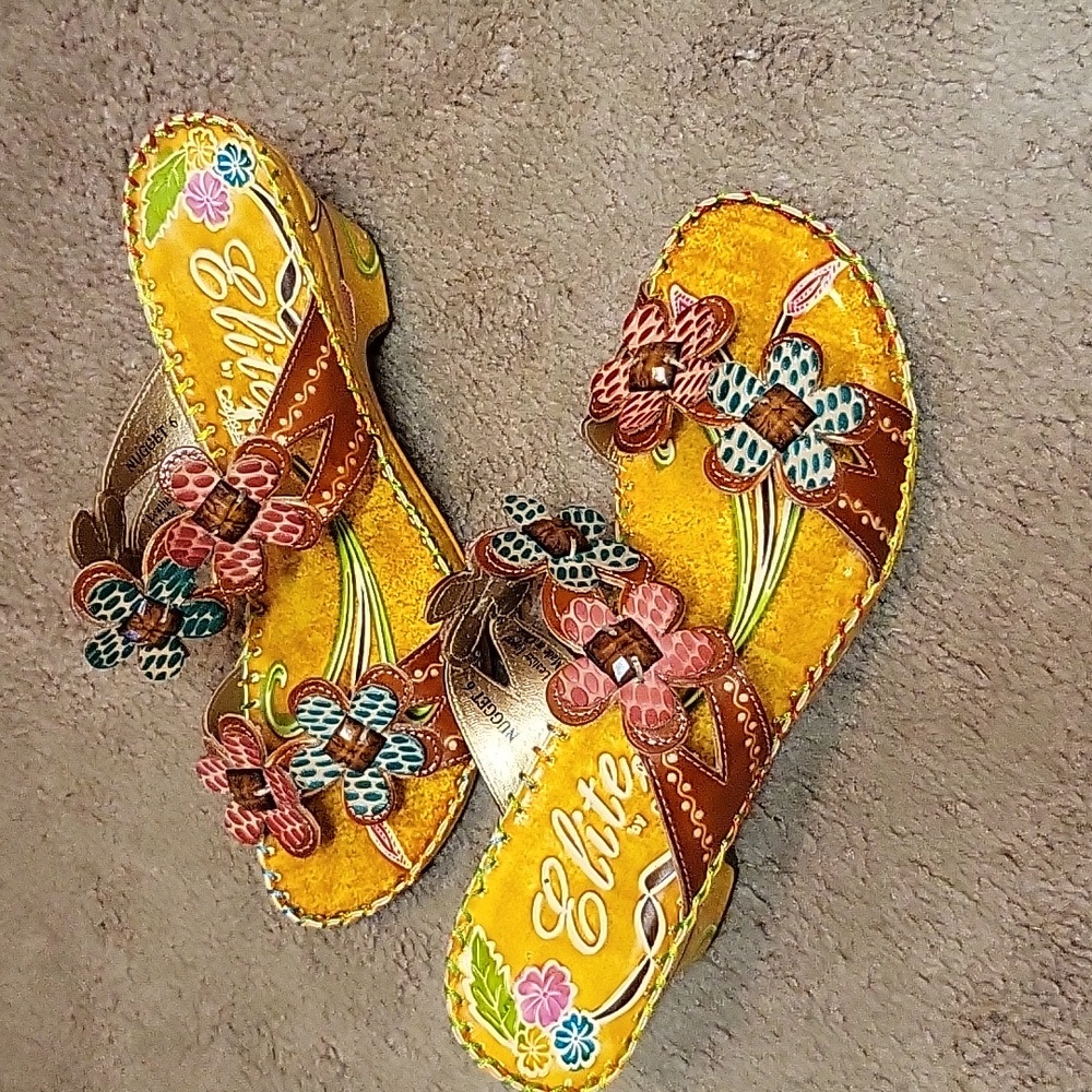 LAST CHANCE RARE sandals